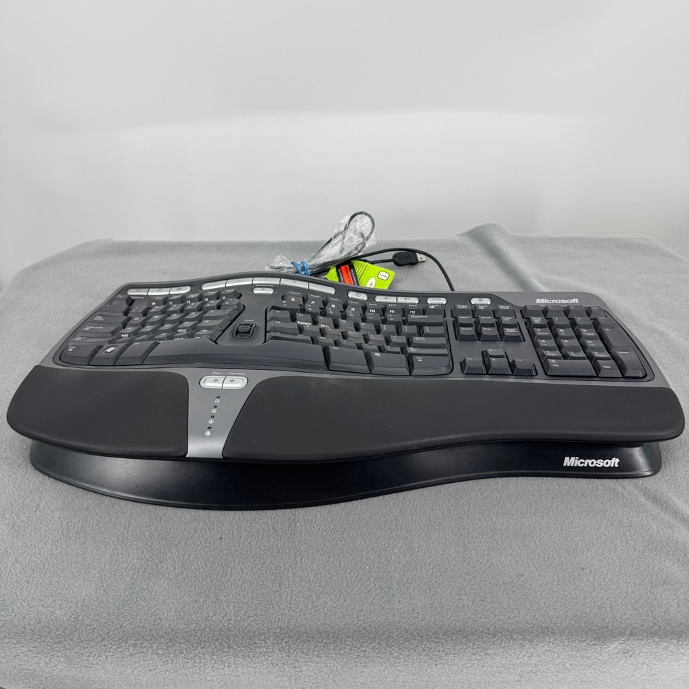 Microsoft Natural Ergonomic Keyboard 4000 v1.0 KU-0462 USB Wired With Riser